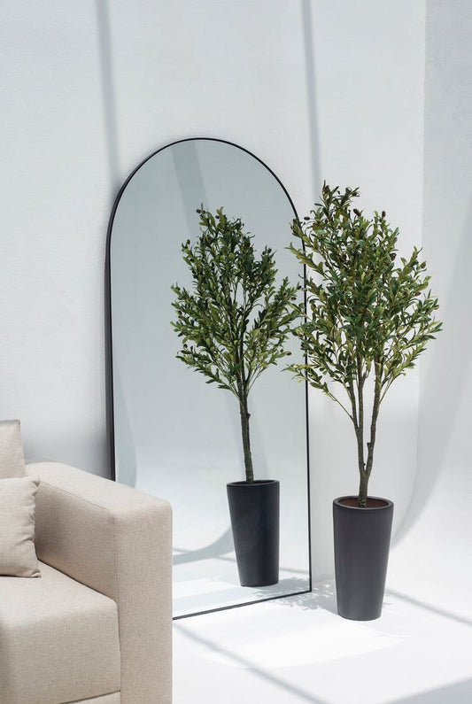 Elegant Arched Full-Length Mirror – Minimalist Black Frame with ( Dimensions 2.5ft x 5ft )
