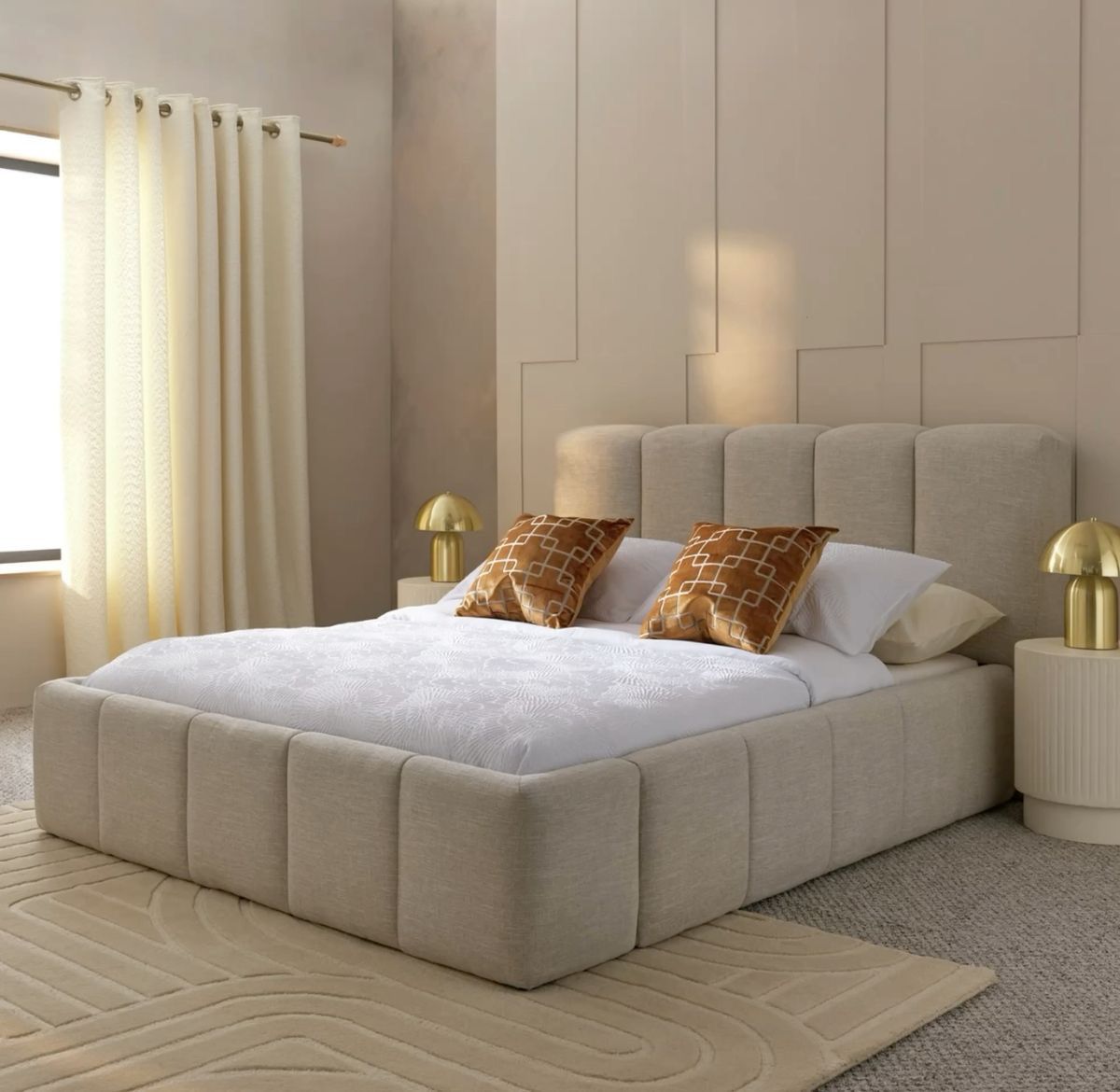 Modern Upholstered Bed – Sleek Comfort Meets Contemporary Elegance ✨