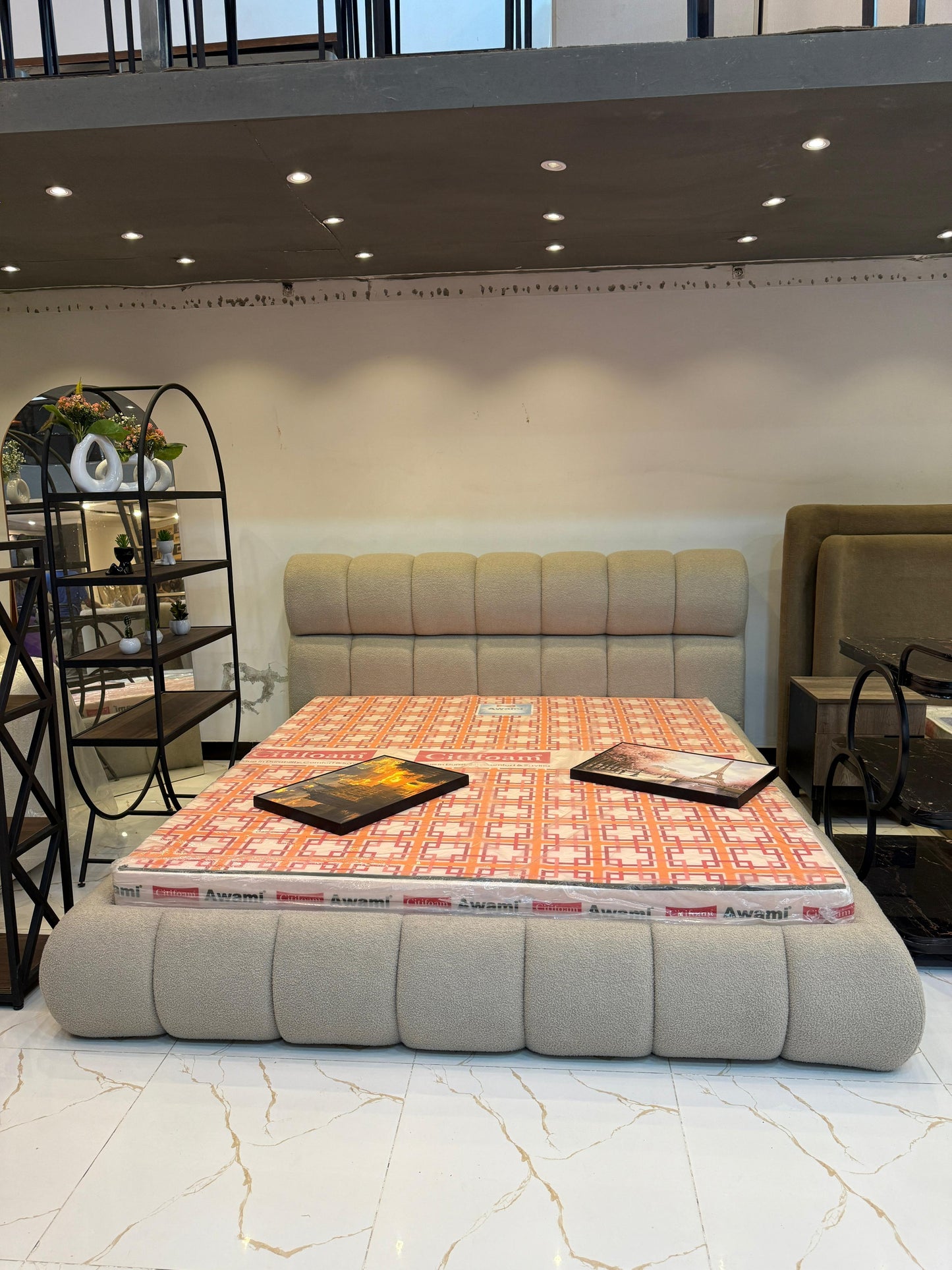 Organic Curved Upholstered Bed – Calm, Sculpted Comfort for the Modern Home 💤
