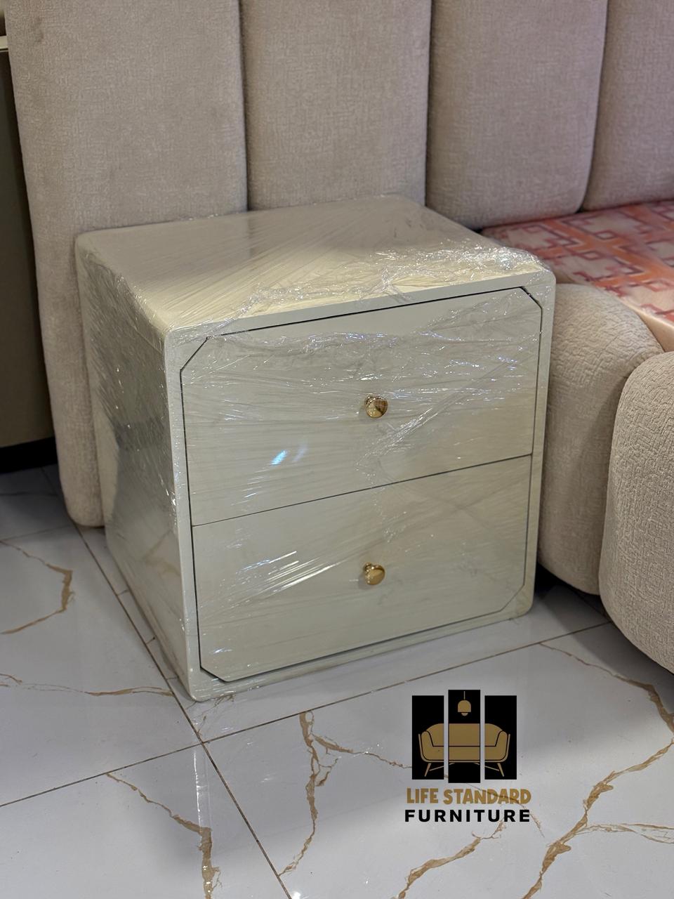 Luxury Upholstered Bed with Towel Fabric lamp Deco Side Tables