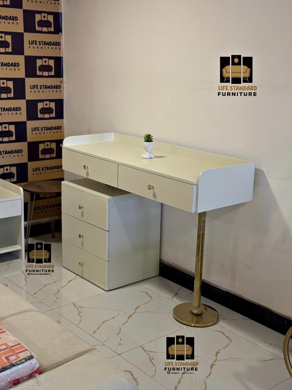 Luxury Upholstered Bed Set with Deco Side Tables lamp Dressing Table